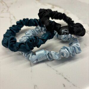 NEW! W7 Silky Knots Skinny Mulberry Silk Hair Scrunchies 3 Pack - Marine